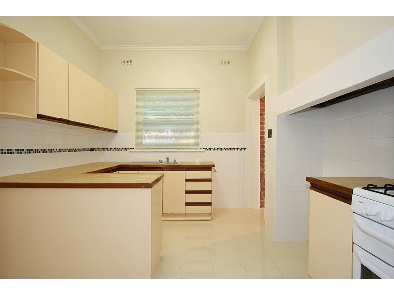 10 Woodlands Grove, Malvern East VIC 3145