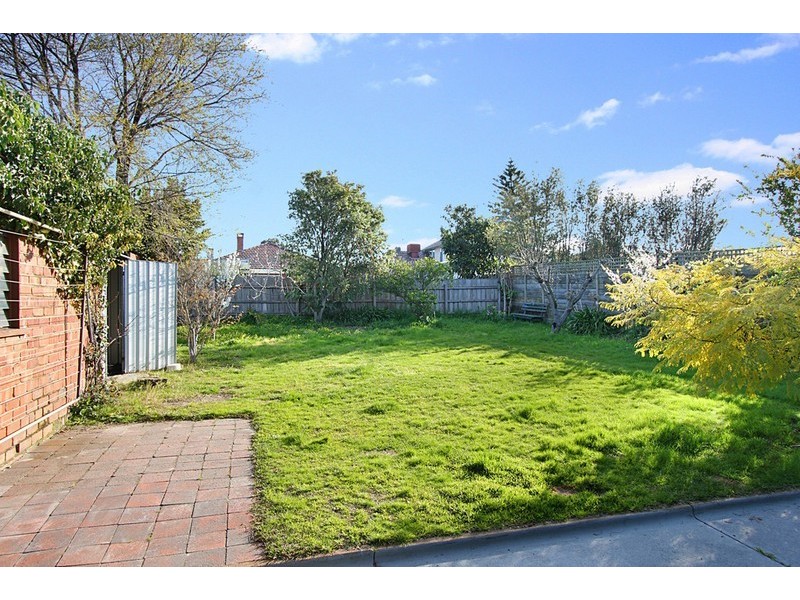 10 Woodlands Grove, Malvern East VIC 3145