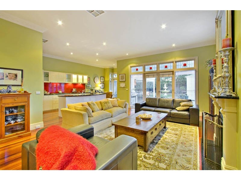 1 Rugby Road, Hughesdale VIC 3166