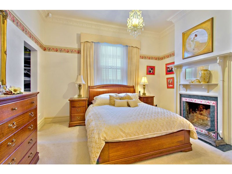 1 Rugby Road, Hughesdale VIC 3166