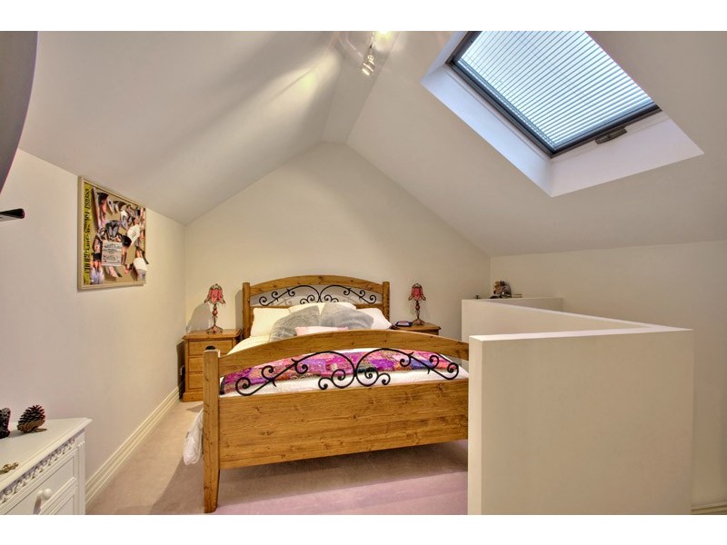 1 Rugby Road, Hughesdale VIC 3166