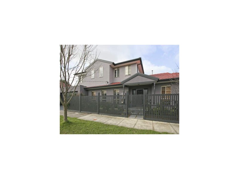 7 Lake Street, Carnegie VIC 3163