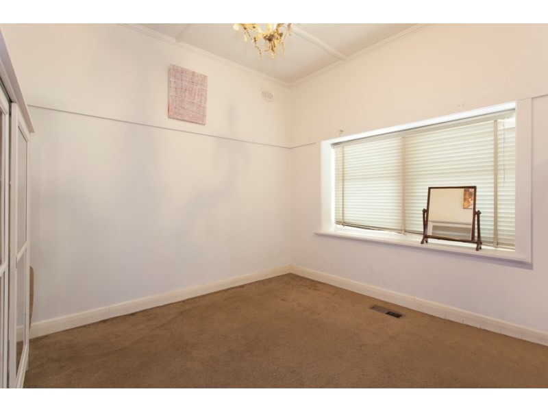 5 Yendon Road, Carnegie VIC 3163