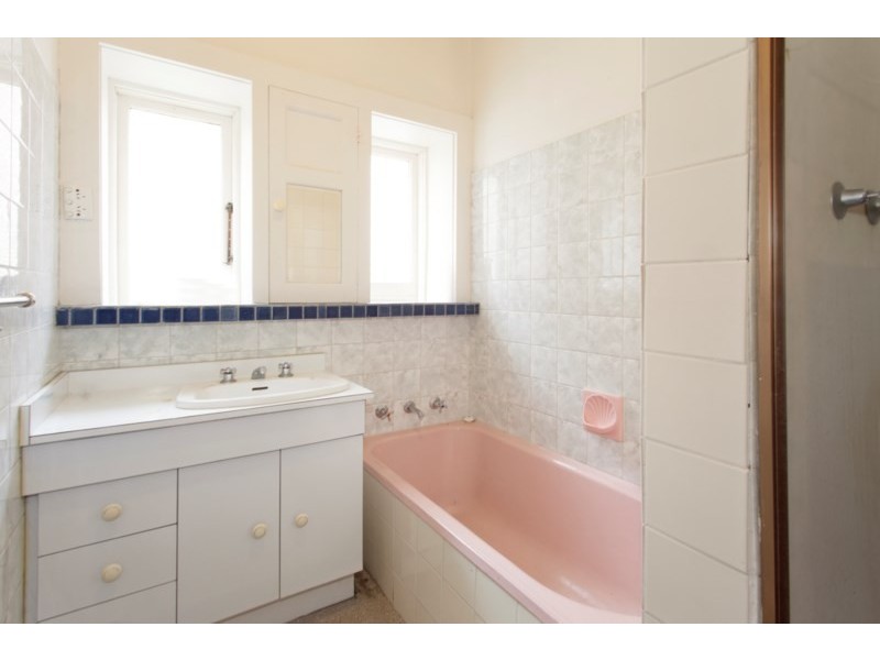 5 Yendon Road, Carnegie VIC 3163