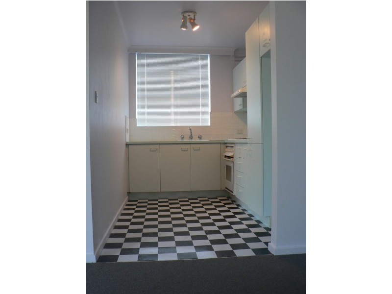 18/1150 Dandenong Road, Carnegie VIC 3163