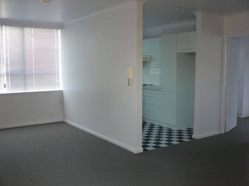 18/1150 Dandenong Road, Carnegie VIC 3163