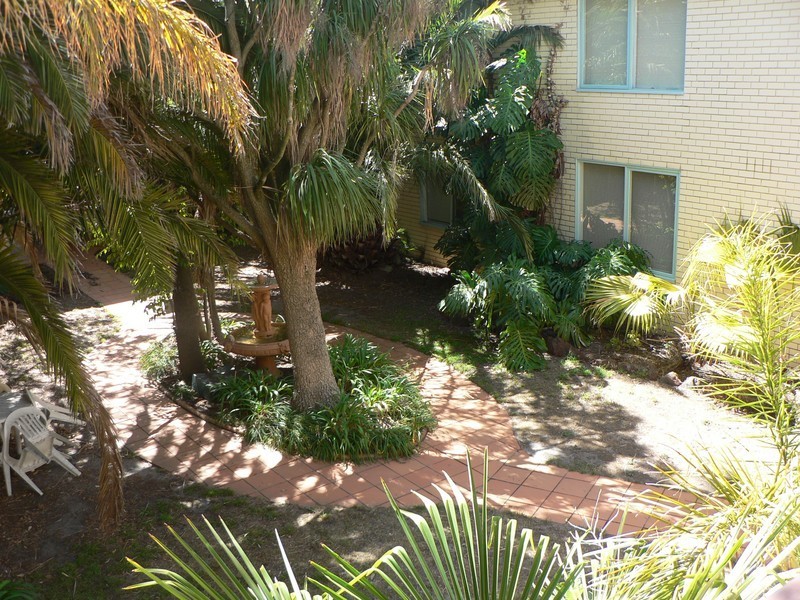 18/1150 Dandenong Road, Carnegie VIC 3163