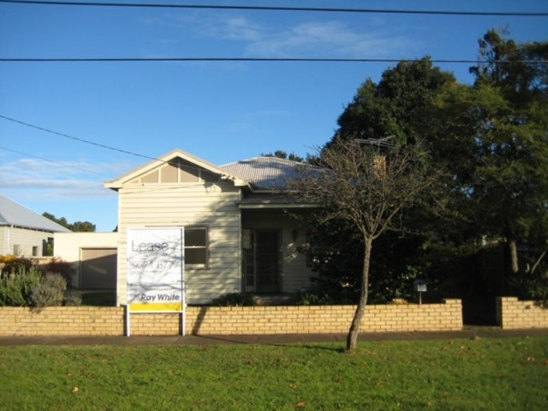 17 Normanby Street, Hughesdale VIC 3166