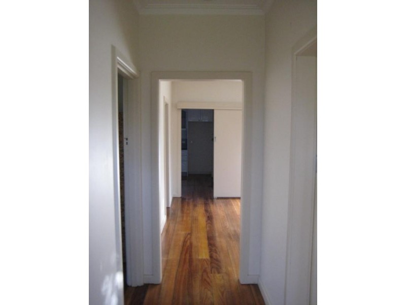 17 Normanby Street, Hughesdale VIC 3166