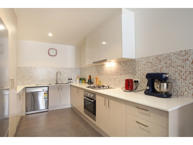 2/9-10 Railway Parade, Murrumbeena VIC 3163