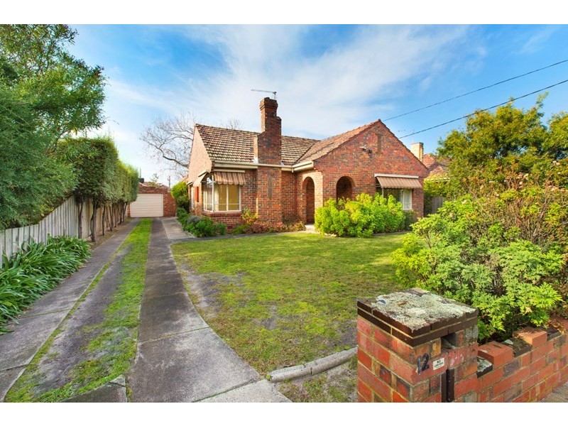 12 Carolyn Street, Hampton VIC 3188