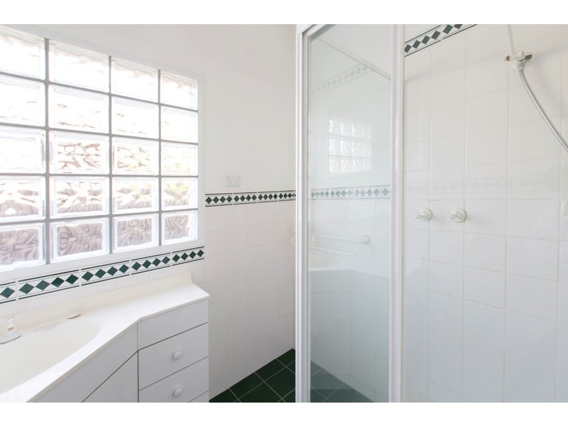 12 Carolyn Street, Hampton VIC 3188