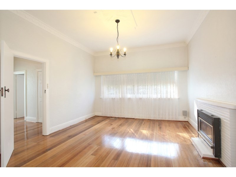 6 Leinster Street, Ormond VIC 3204