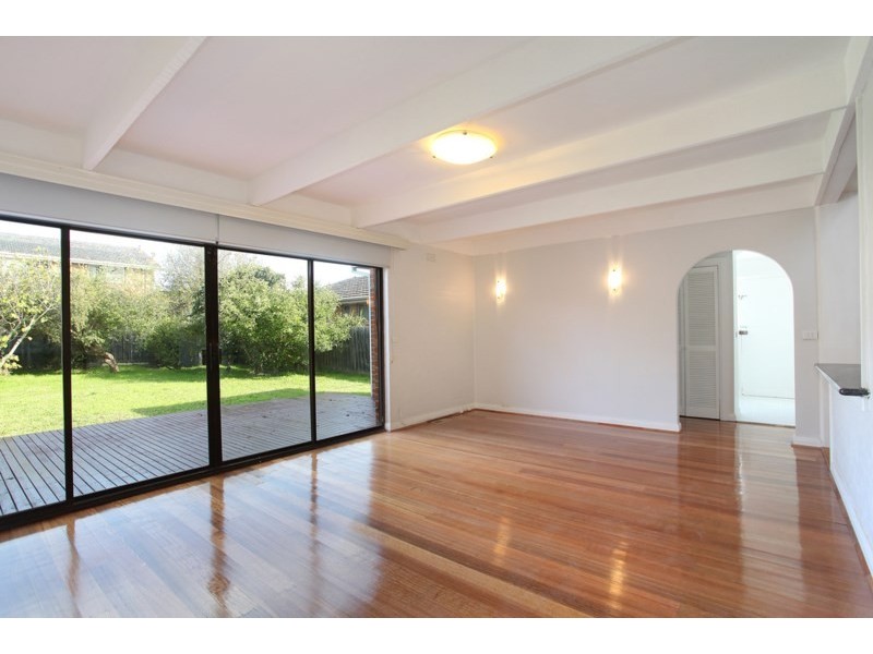 6 Leinster Street, Ormond VIC 3204