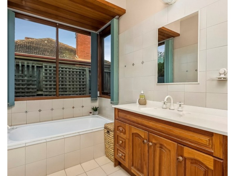 45 Wallace Avenue, Murrumbeena VIC 3163
