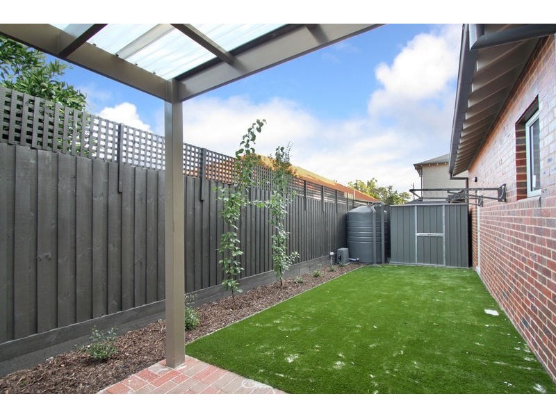 4/10 Omama Road, Murrumbeena VIC 3163