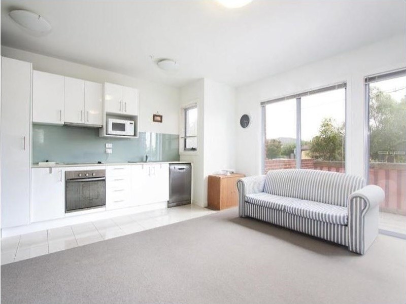2/35 Rosstown Road, Carnegie VIC 3163
