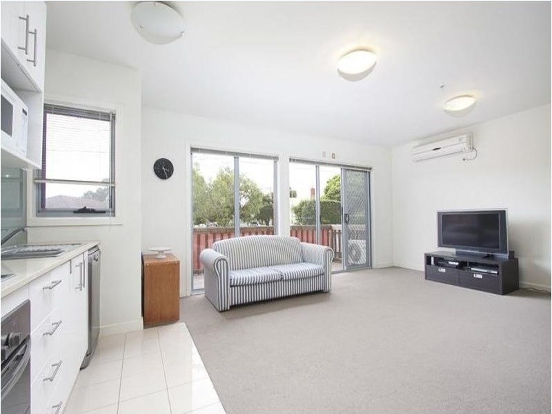 2/35 Rosstown Road, Carnegie VIC 3163