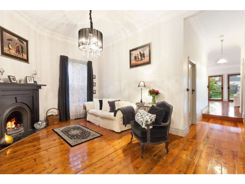 22 Latrobe Street, Hughesdale VIC 3166