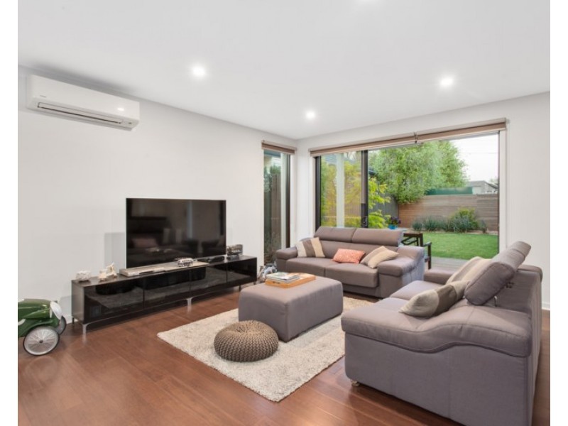 1/27 Dromana Avenue, Bentleigh East VIC 3165