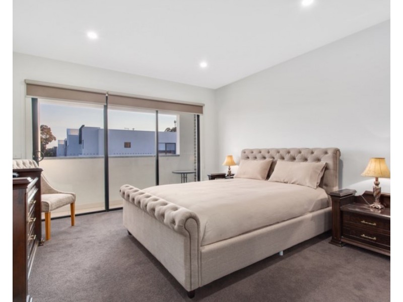 1/27 Dromana Avenue, Bentleigh East VIC 3165