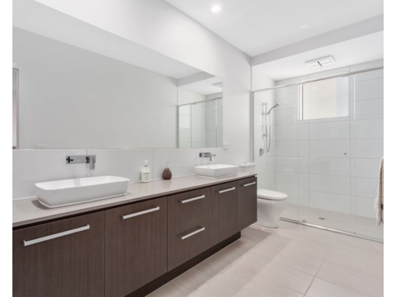 1/27 Dromana Avenue, Bentleigh East VIC 3165