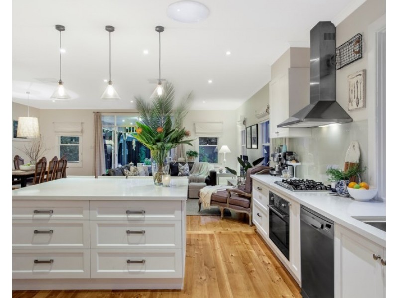 18 Latham Street, Bentleigh East VIC 3165