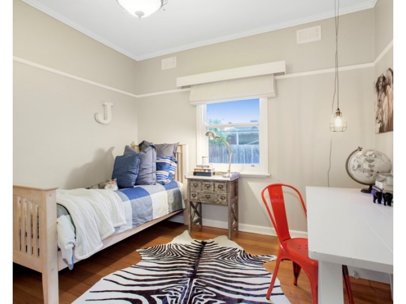 18 Latham Street, Bentleigh East VIC 3165