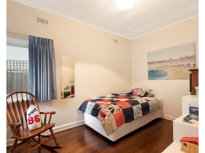 13 Parker Street, Ormond VIC 3204