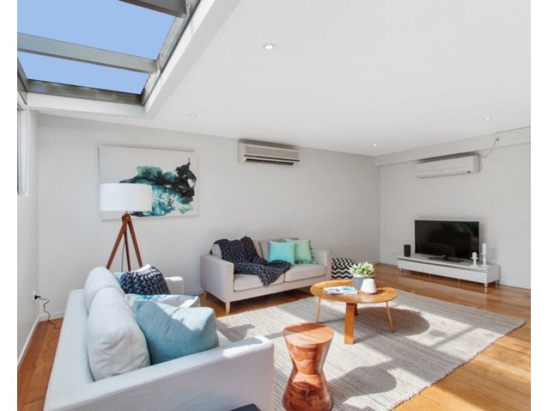 2/1261 Glenhuntly Road, Carnegie VIC 3163