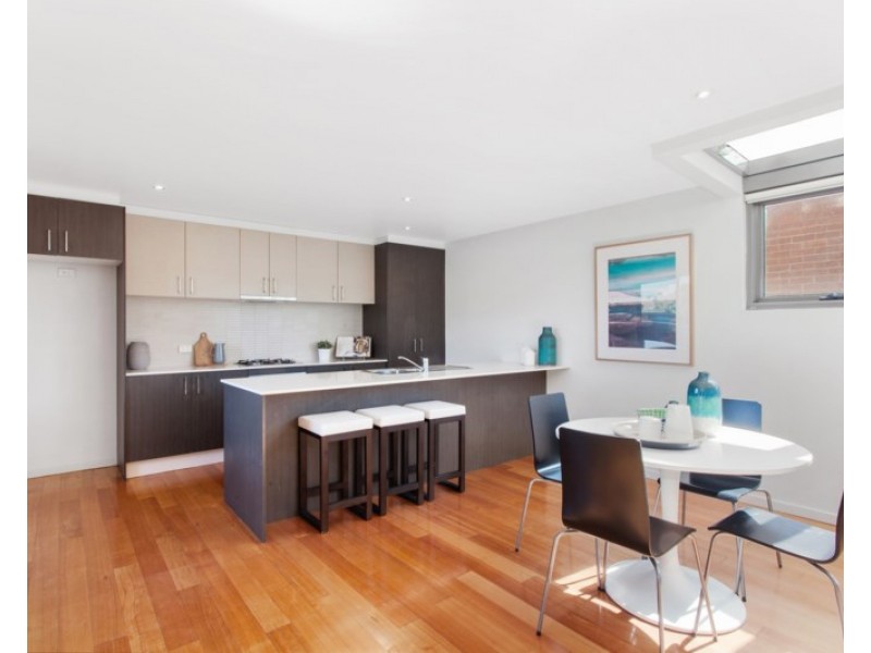 2/1261 Glenhuntly Road, Carnegie VIC 3163