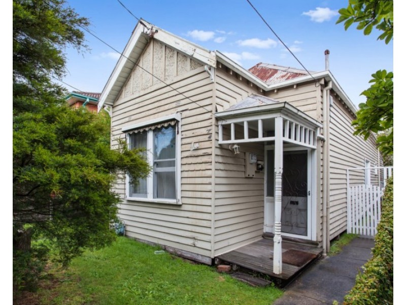 10 Walnut Street, Carnegie VIC 3163