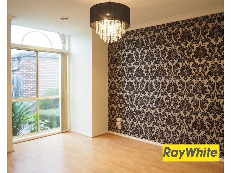 2/33 Ellt Crescent, Noble Park VIC 3174