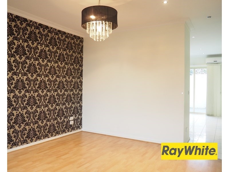 2/33 Ellt Crescent, Noble Park VIC 3174