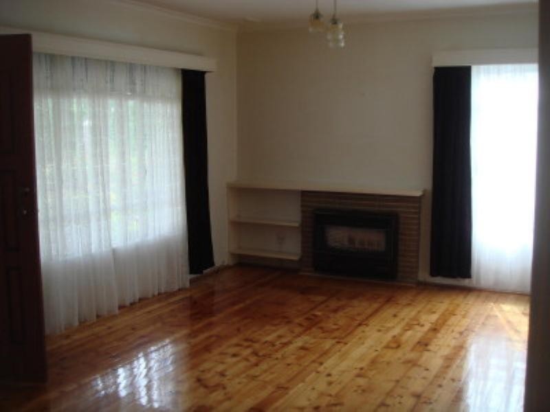 11 Mawarra Crescent, Chadstone VIC 3148