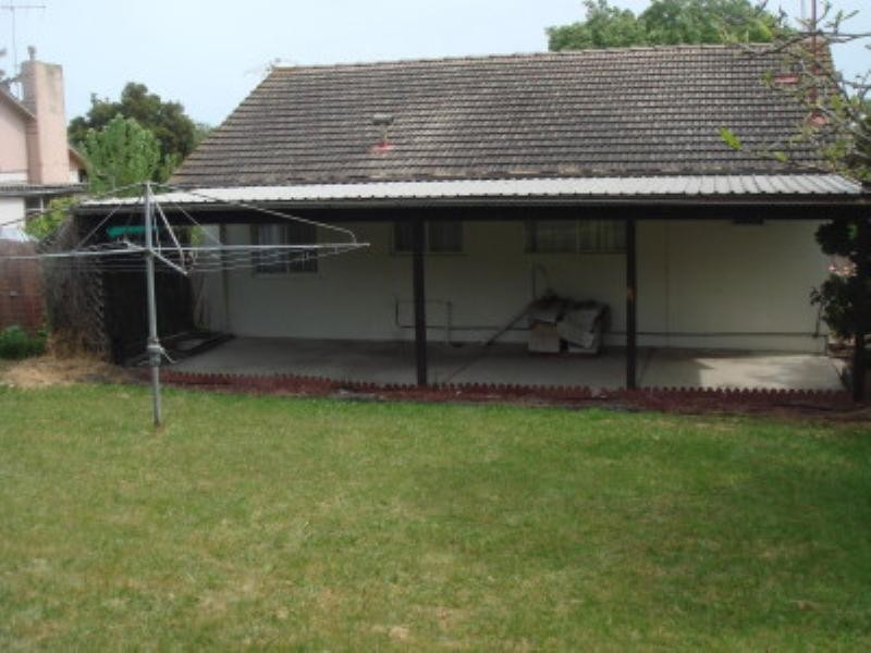 11 Mawarra Crescent, Chadstone VIC 3148