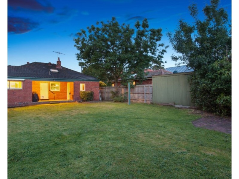 14 Dumblane Street, Hughesdale VIC 3166