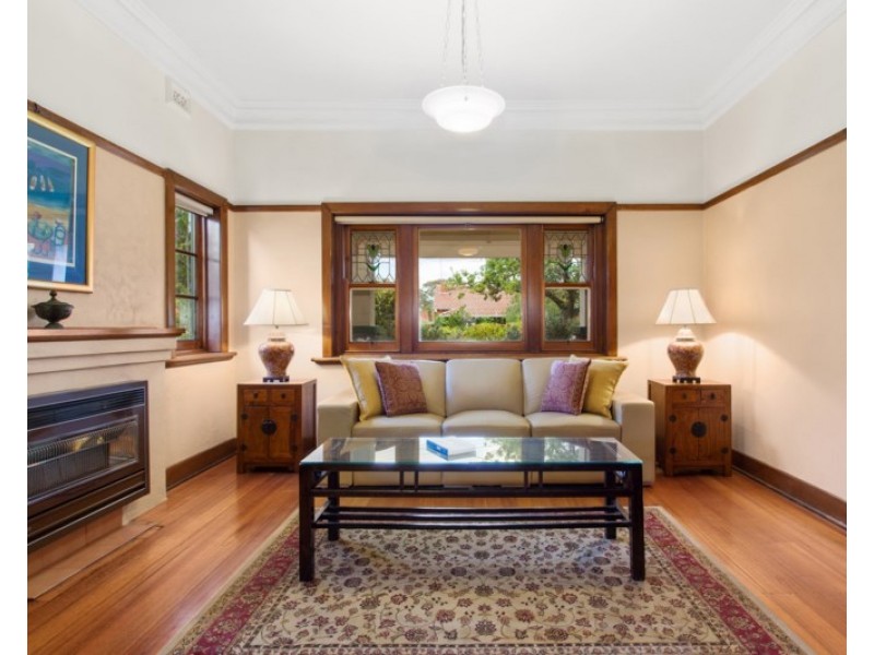 14 Dumblane Street, Hughesdale VIC 3166