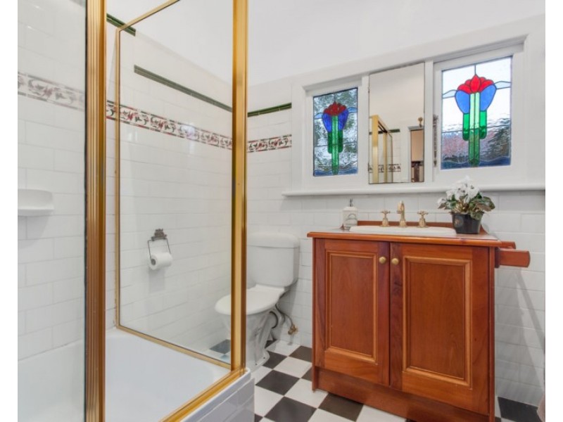 14 Dumblane Street, Hughesdale VIC 3166