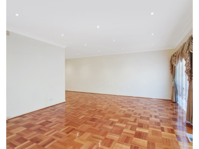 7A Parton Court, Carnegie VIC 3163