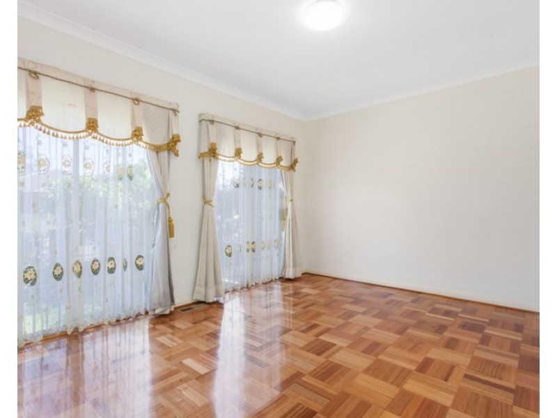 7A Parton Court, Carnegie VIC 3163