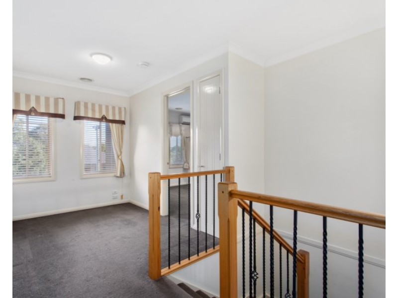 7A Parton Court, Carnegie VIC 3163