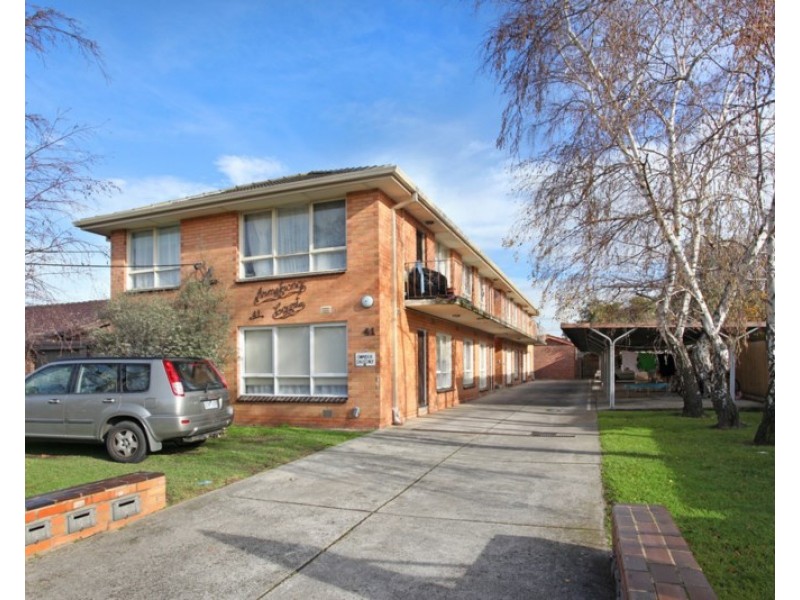 2/41 Shepparson Avenue, Carnegie VIC 3163