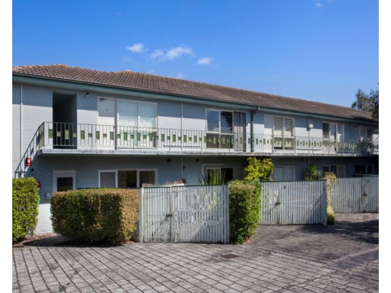 14/2 Maroona Road, Carnegie VIC 3163