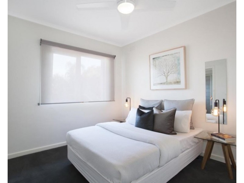 14/2 Maroona Road, Carnegie VIC 3163