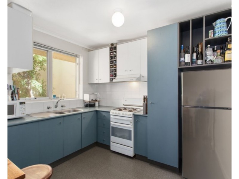 2/9 Wyuna Road, Caulfield North VIC 3161