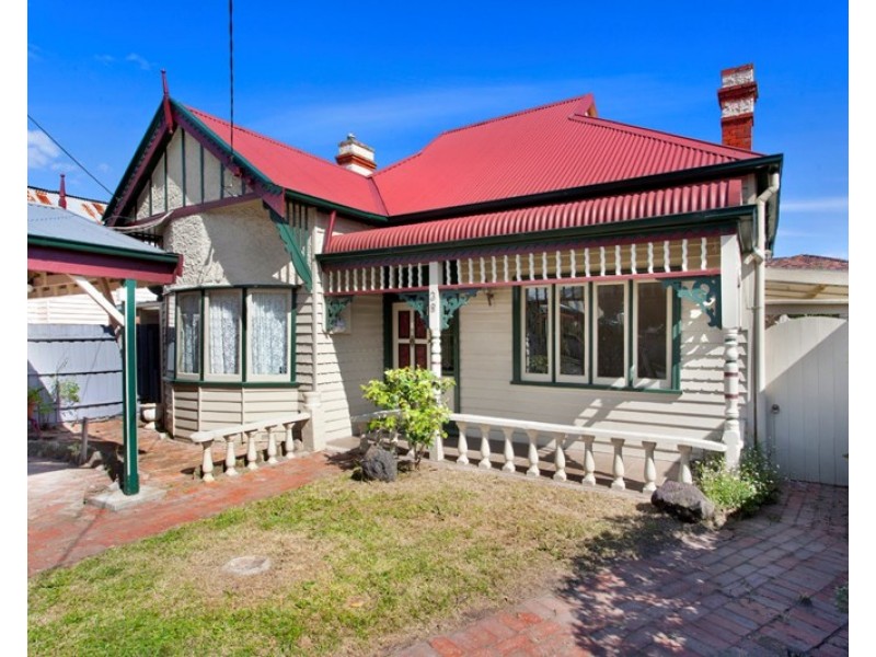 38 Toolambool Road, Carnegie VIC 3163