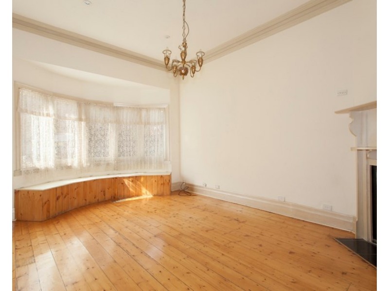 38 Toolambool Road, Carnegie VIC 3163