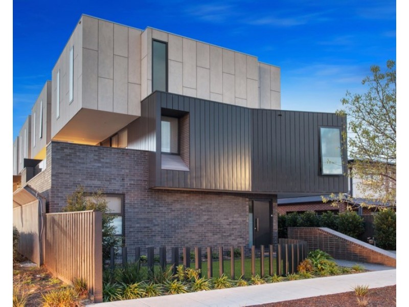 2/12 Arawatta Street, Carnegie VIC 3163