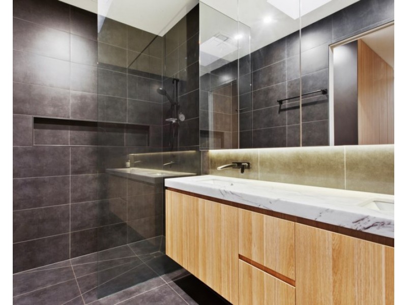 2/12 Arawatta Street, Carnegie VIC 3163